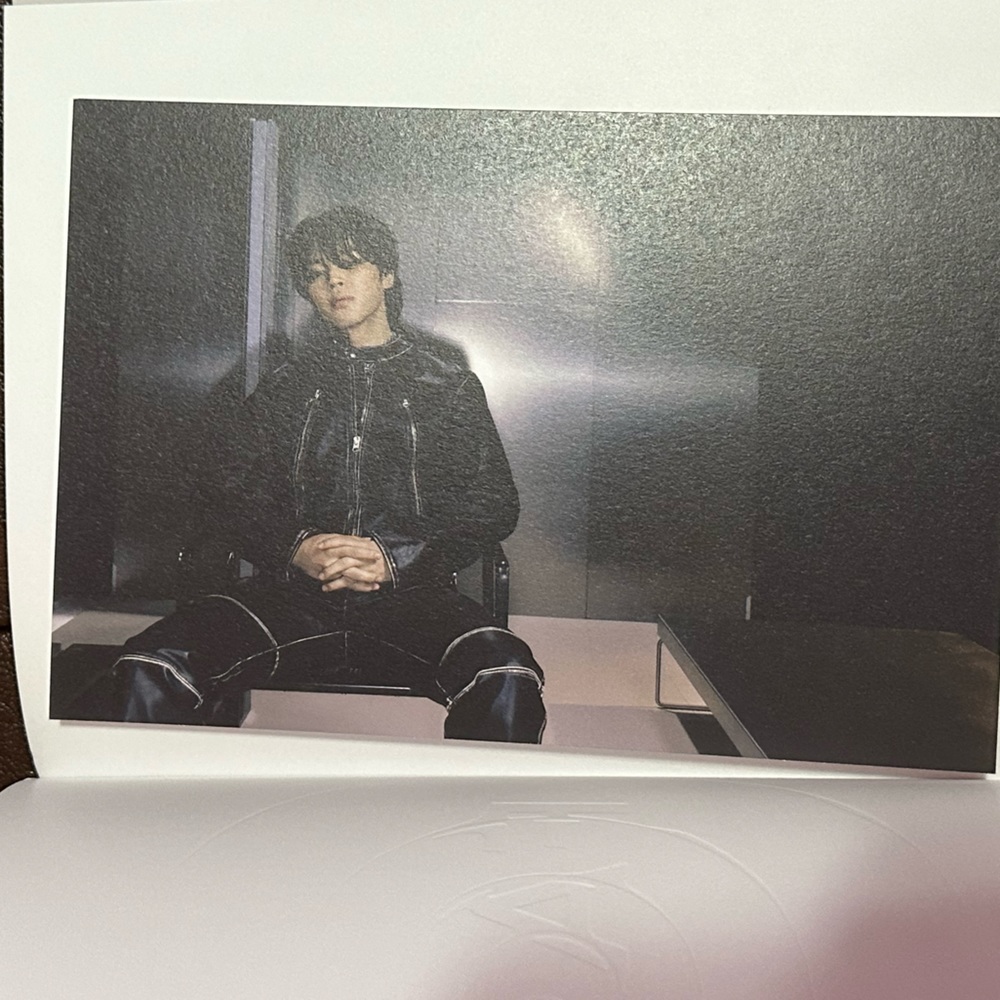 Jimin FACE Album Undefinable Version - Picture 3 of 7